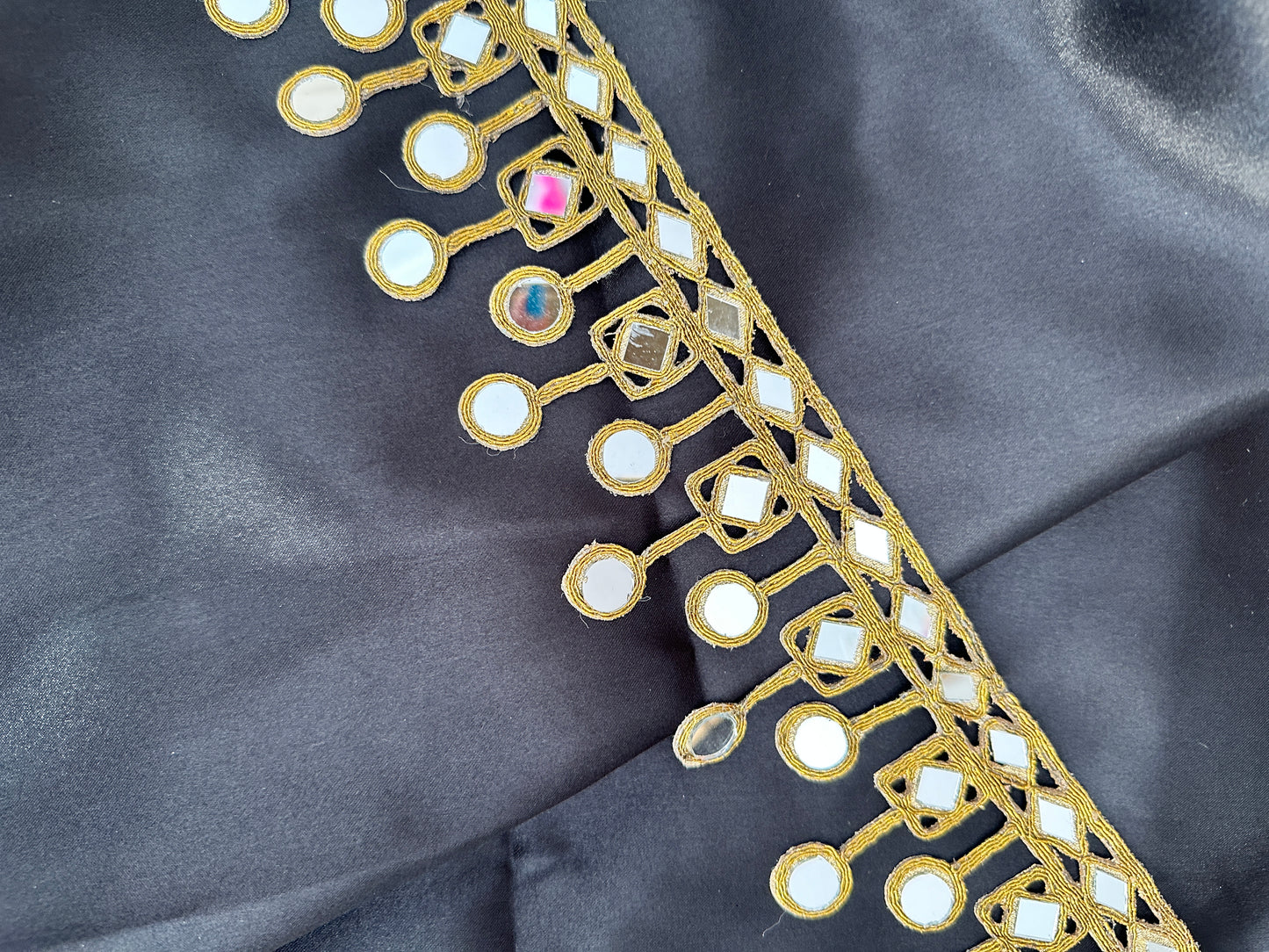 Chocker Cleopatra Oro Antiguo