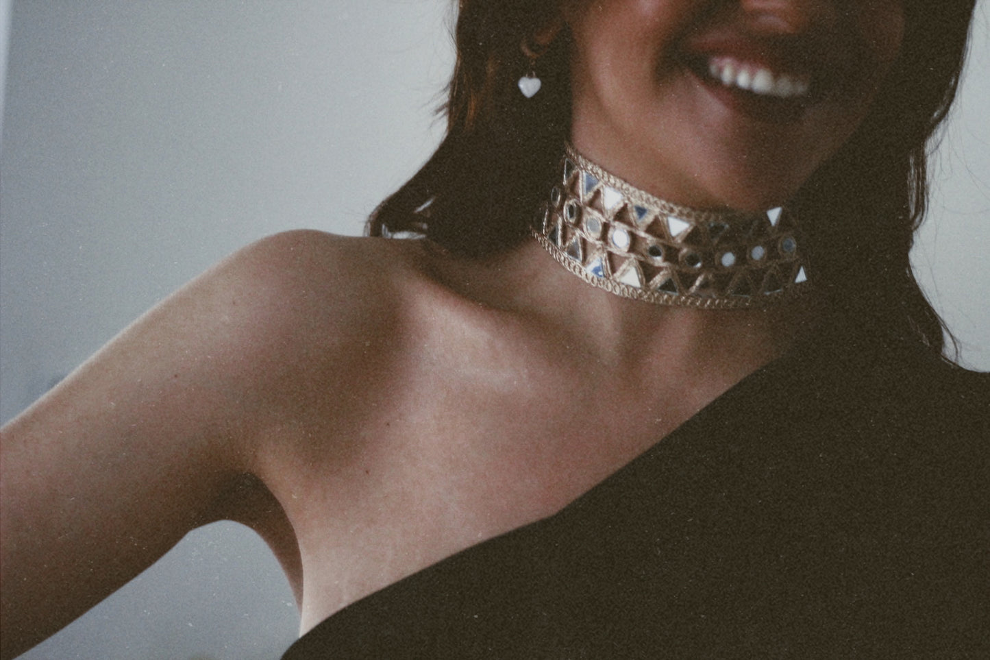 Chocker Luna Dorada